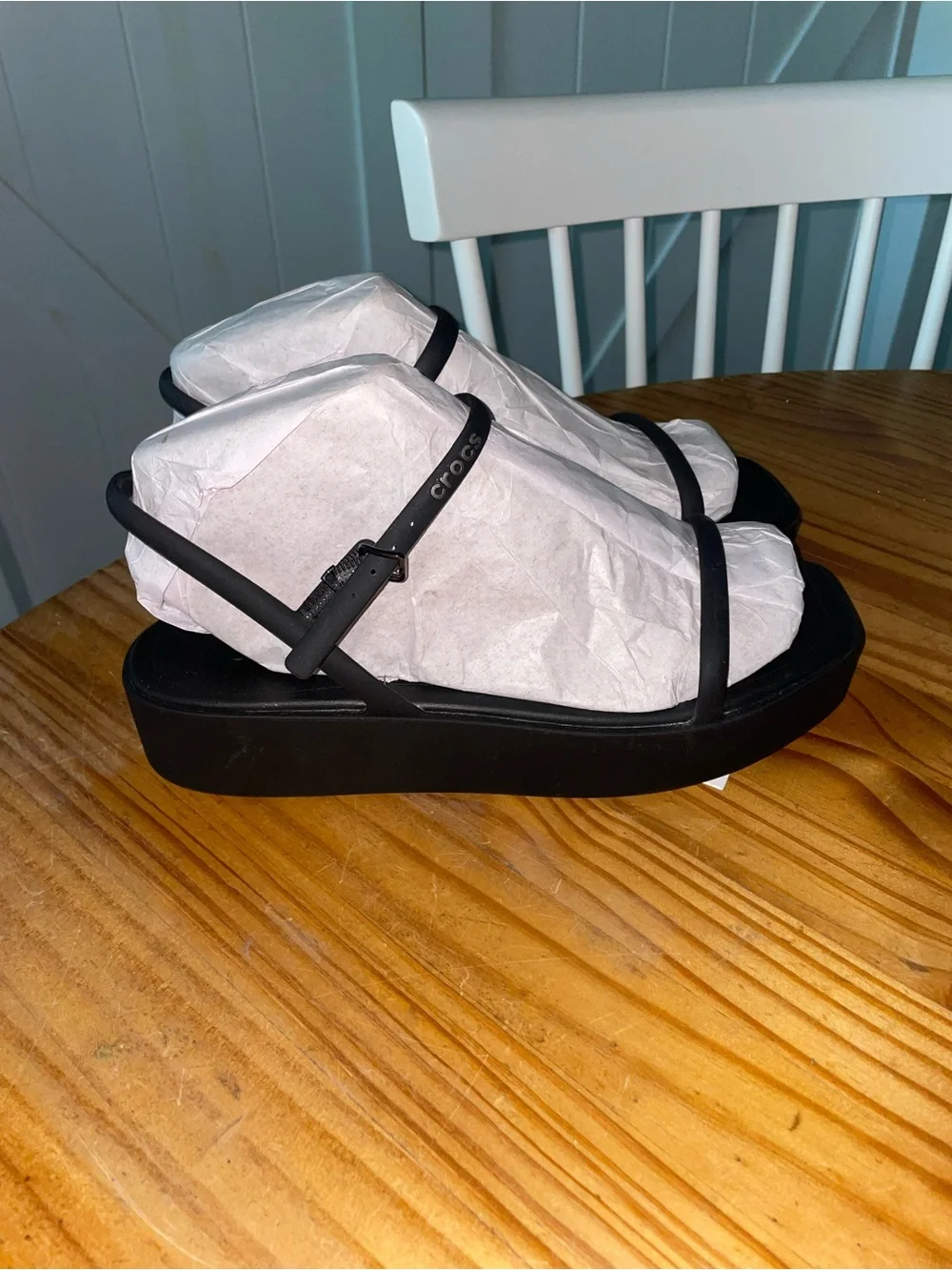 Crocs Miami Platform Y Strap Sandal Black Womens Sz 10 NWT